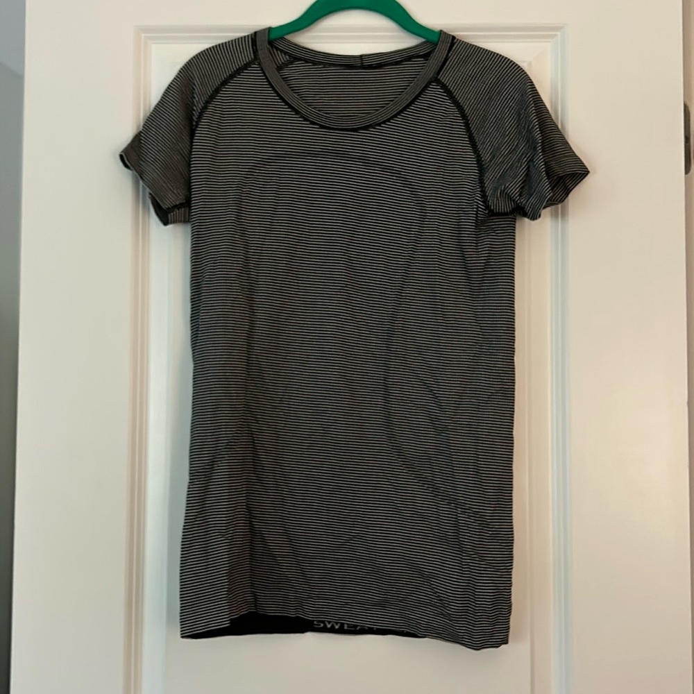 Women’s lululemon swifty tech tee